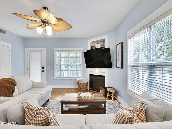 2nd image of 2310 Wrightsville Avenue Apt 112