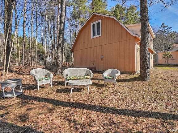 5th image of 7780 Irish Hill Rd