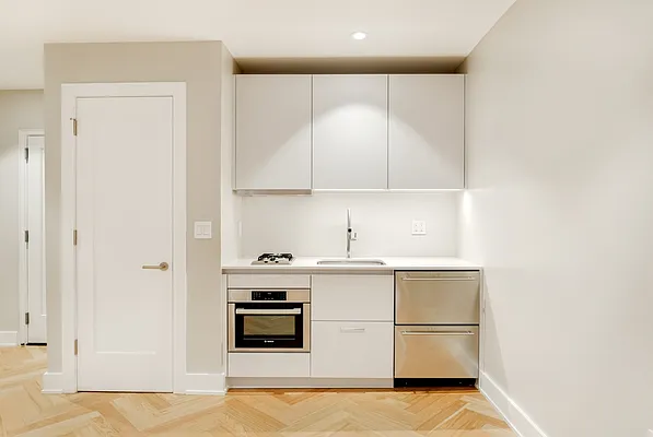 Rented by Akelius Real Estate Management | media 31