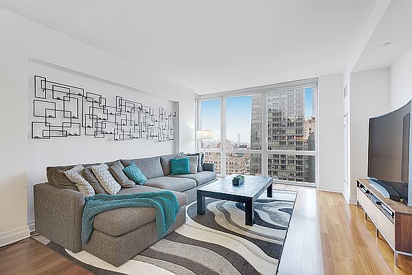 1st image of 39 E 29th St APT 29C