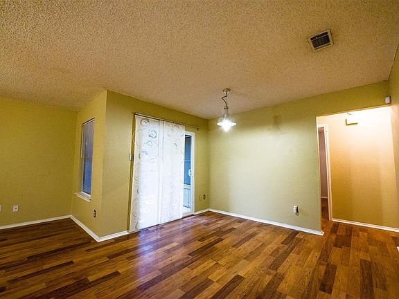 3rd image of 12721 Acadian Trl