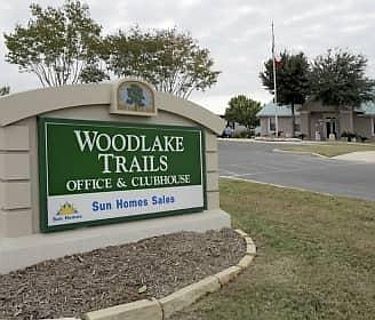 3rd image of 7615 Woodlake Vw