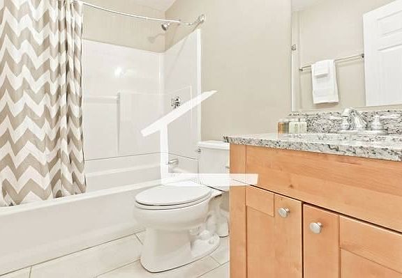 4th image of 76 Egmont St #6SH