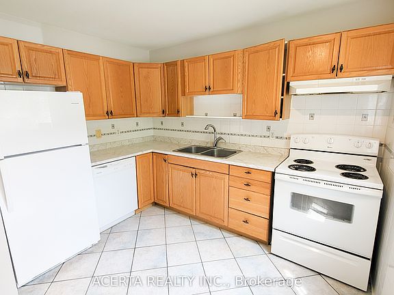 2nd image of 249 Teal Cres