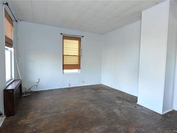 2nd image of 34 Union St