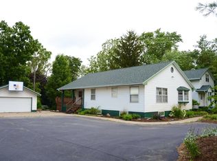 2303 Bloomingdale Rd, Bloomington, IL 61705