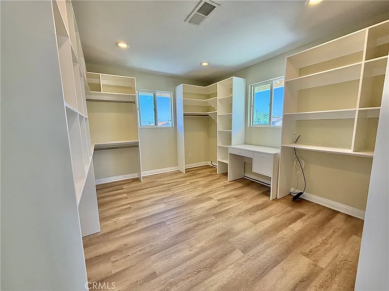 20007 Mildred Ave — Photo 11