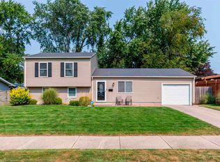 1511 Glenlake Dr, South Bend, IN