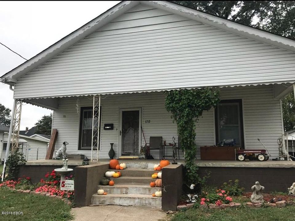 1st image of 1212 Barham Ave