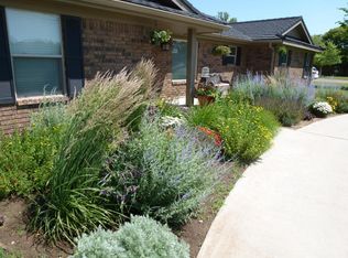 303 Walnut Ave, Panhandle, TX 79068