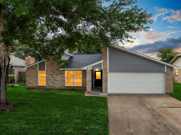 18627 Andalusian Dr, Cypress, TX 77433