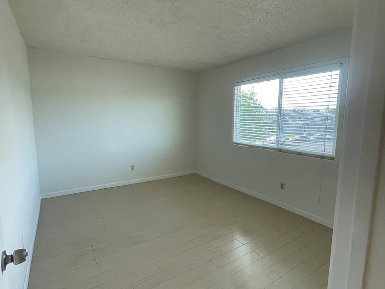 422 Caribrook Way — Photo 8