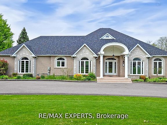 2nd image of 6 Overlook Rdg