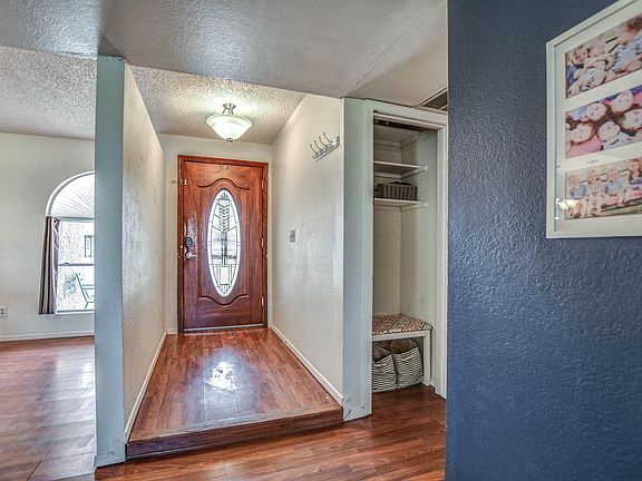 5th image of 2437 E Juanita Ave