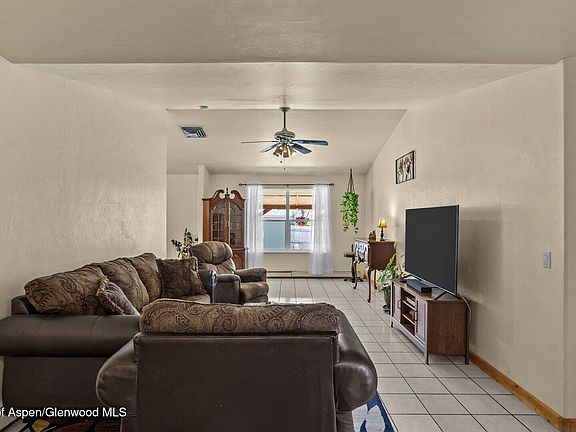 5th image of 30 Juniper Ln