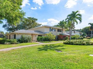 4 Westgate Ln APT A, Boynton Beach, FL 33436