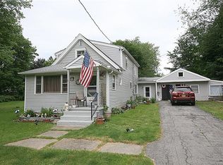 6914 Putnam Dr, Derby, NY 14047