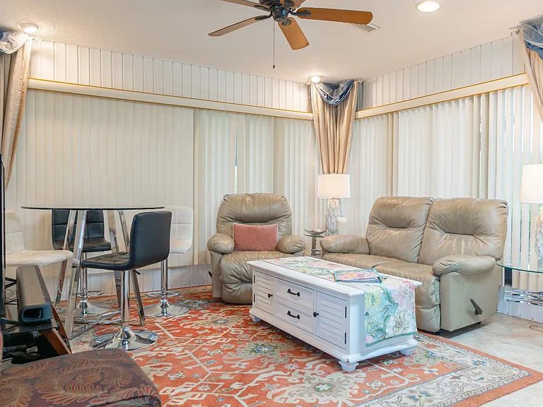 1000 Deer Creek Blvd — Photo 8