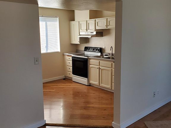 5th image of 401 S 30th St #A