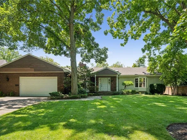 138 Appleby Pl, Burlington, ON L7L 2X1