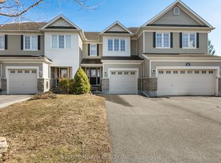 402 Ashbourne Cres, Ottawa, ON K2J0H7