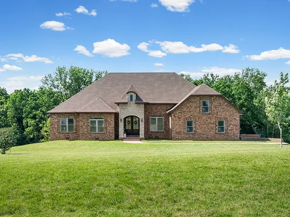 2447 Pleasant View Rd, Pleasant View, TN 37146