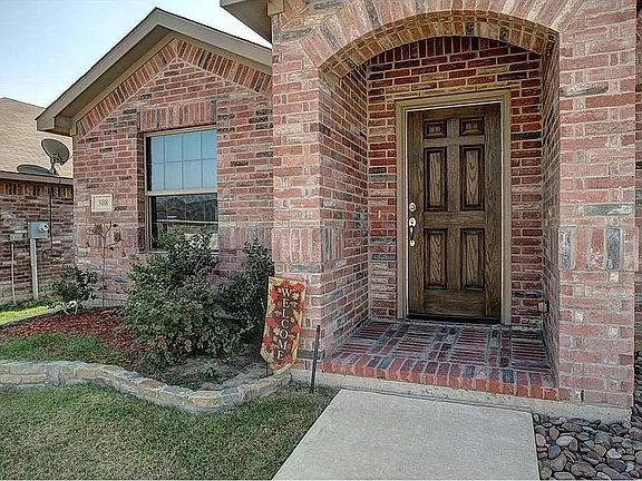 2nd image of 308 Crosscreek Dr