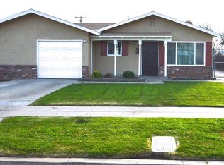2219 W Holland Ave, Fresno, CA