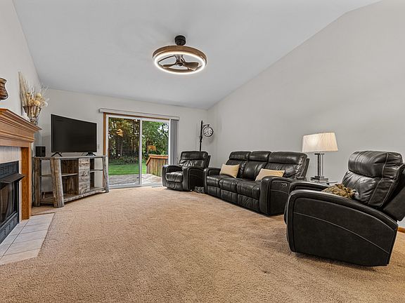 3rd image of 13918 Beulah Dr #0