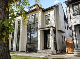 644 S 25th Ave NW, Calgary, AB T2M 2A3