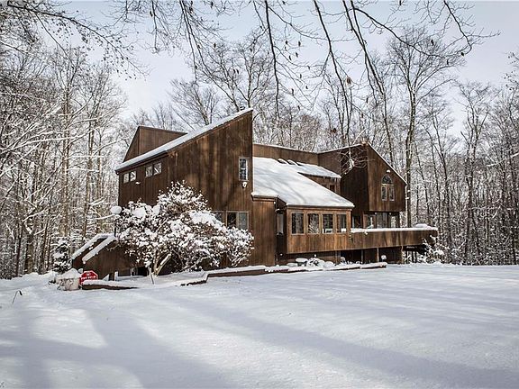 3rd image of 11249 Lake Forest Dr