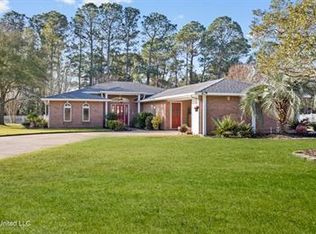 219 Tantallon Dr, Ocean Springs, MS 39564