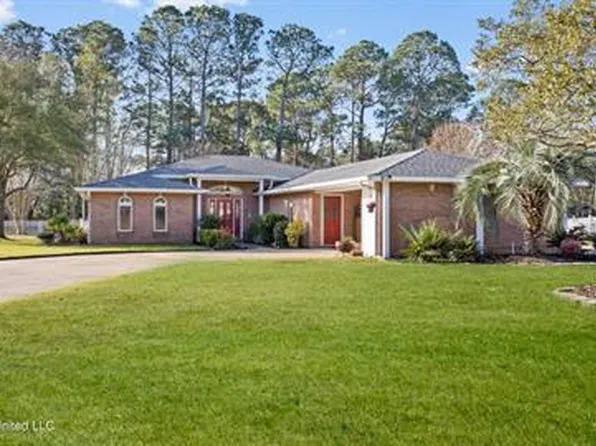 219 Tantallon Dr, Ocean Springs, MS 39564