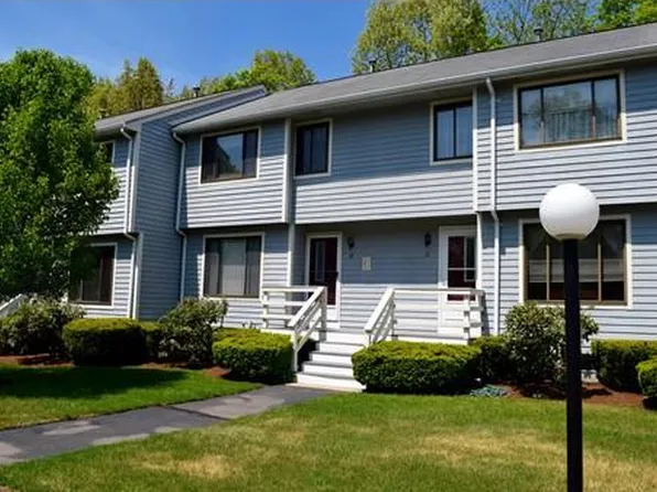 15 Hartshorn Pl, Walpole, MA 02081