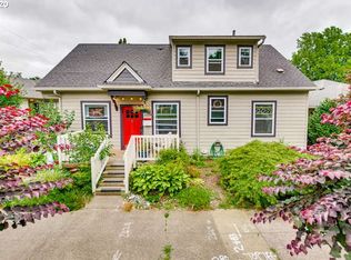 3556 SE Stark St, Portland, OR 97214