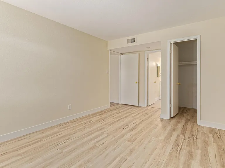 5995 N 78th St #1037 — Photo 19