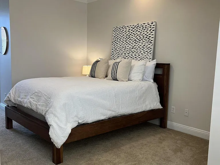 922 Porter Ave #214 — Photo 6