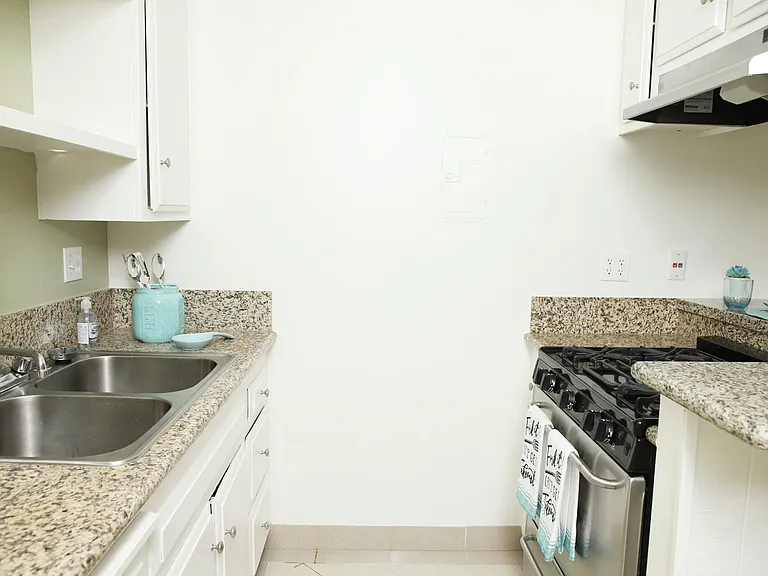 Casa Cortez Apartments — Photo 17