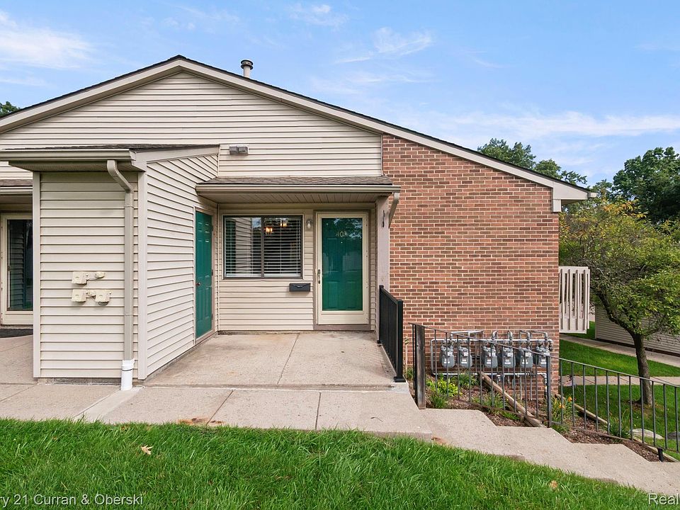 403 Spring Brooke Dr, photo 2