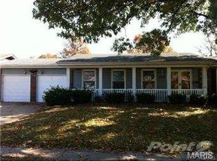 2522 Rhapsody Ln, Florissant, MO 63031