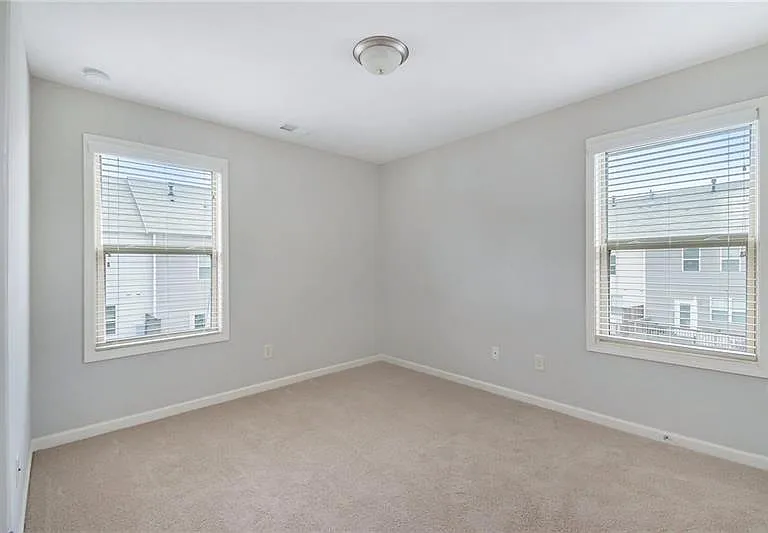 2808 Fullers Aly — Photo 10