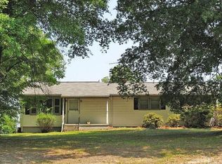 1045 Riverside Cir, Eden, NC 27288