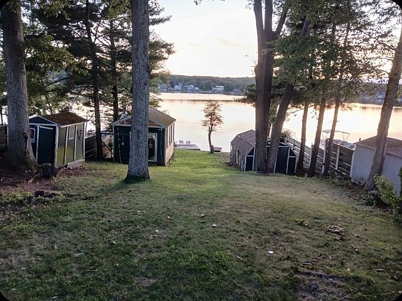 2nd image of 48 Macarthur Dr