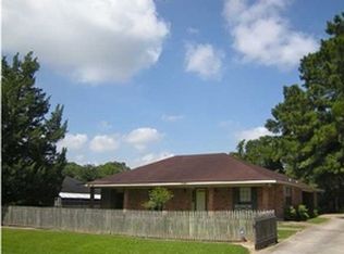1041 Kennon Dr, Baker, LA 70714