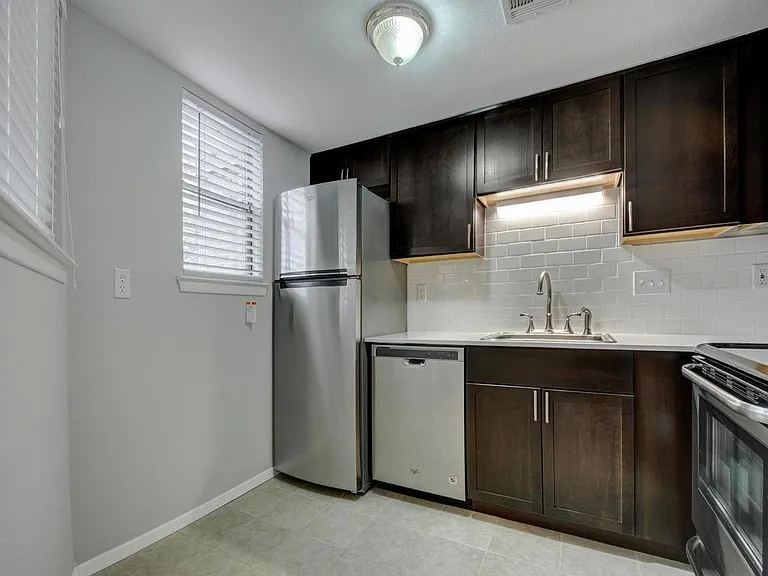 2500 Burleson Rd #609 — Photo 3