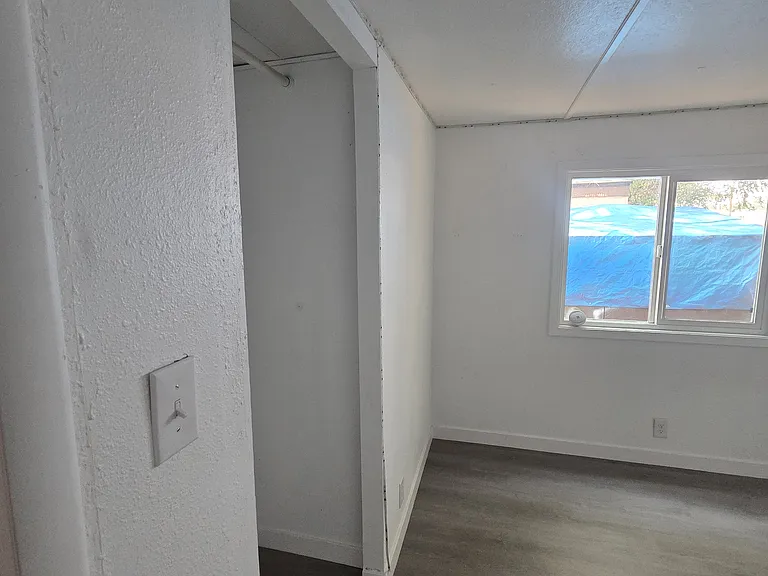 406 E 44th St #18 — Photo 13