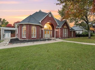 3204 Tranquility Dr, Arlington, TX 76016