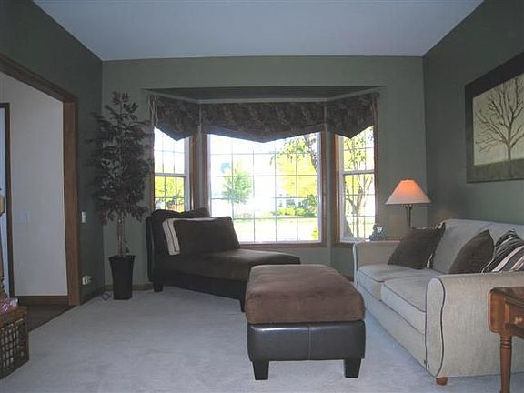 4th image of 928 Chesapeake Blvd