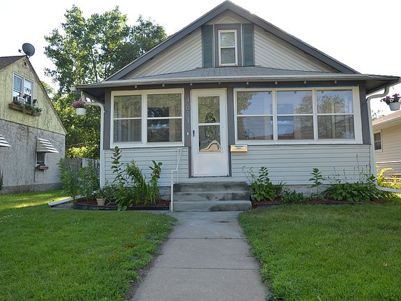 2nd image of 4611 Newton Ave N