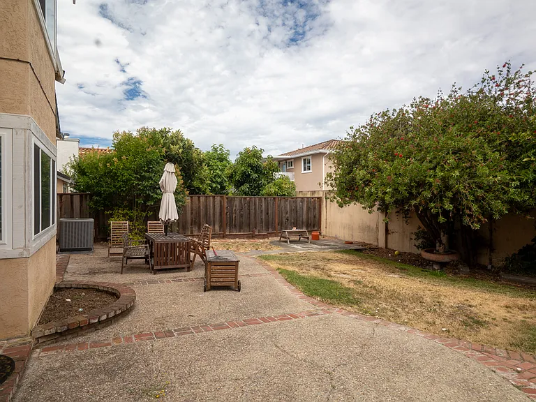 4241 Remora Dr — Photo 31